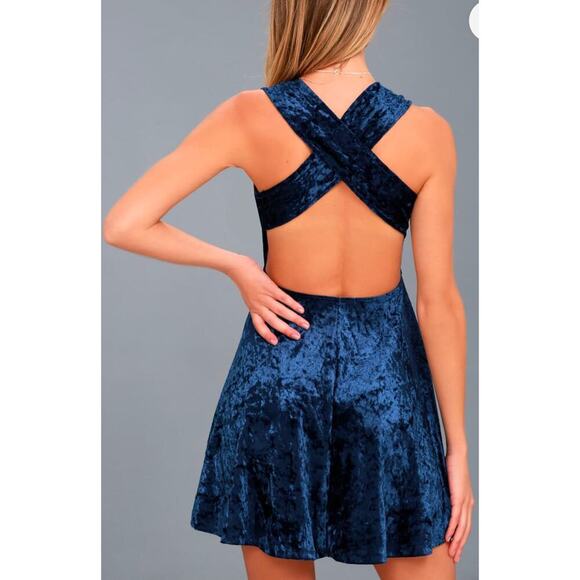 Lulus‎ Solo Album Navy Blue Backless Velvet Skater Dress Small NWT Party Skater - Picture 6 of 14